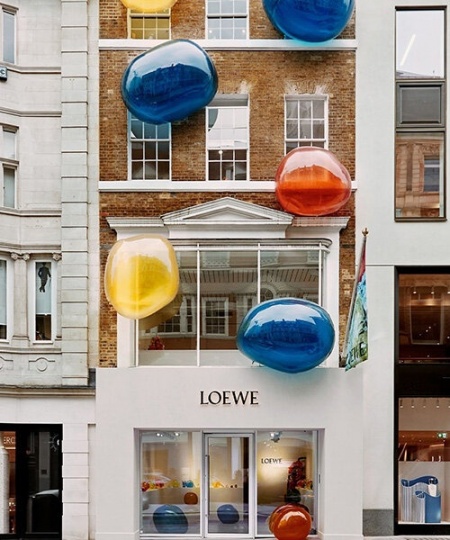 Мультисенсорная инсталляция LOEWE Perfumes в Лондоне
