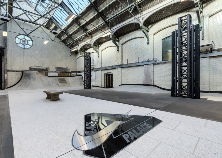 Архитекторы Jam спроектировали спортивный комплекс в купальне XIX века