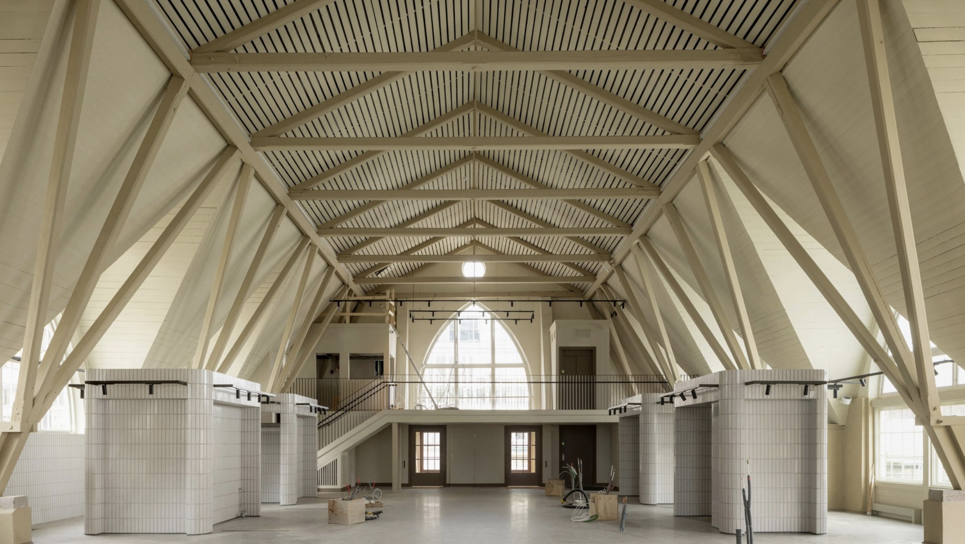 Студия White Arkitekter реконструировала рыбный рынок в Гётеборге