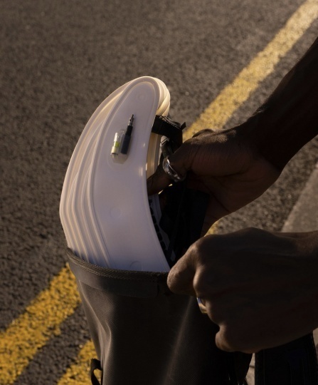 Лондонский бренд Ventete разработал надувной велосипедный шлем