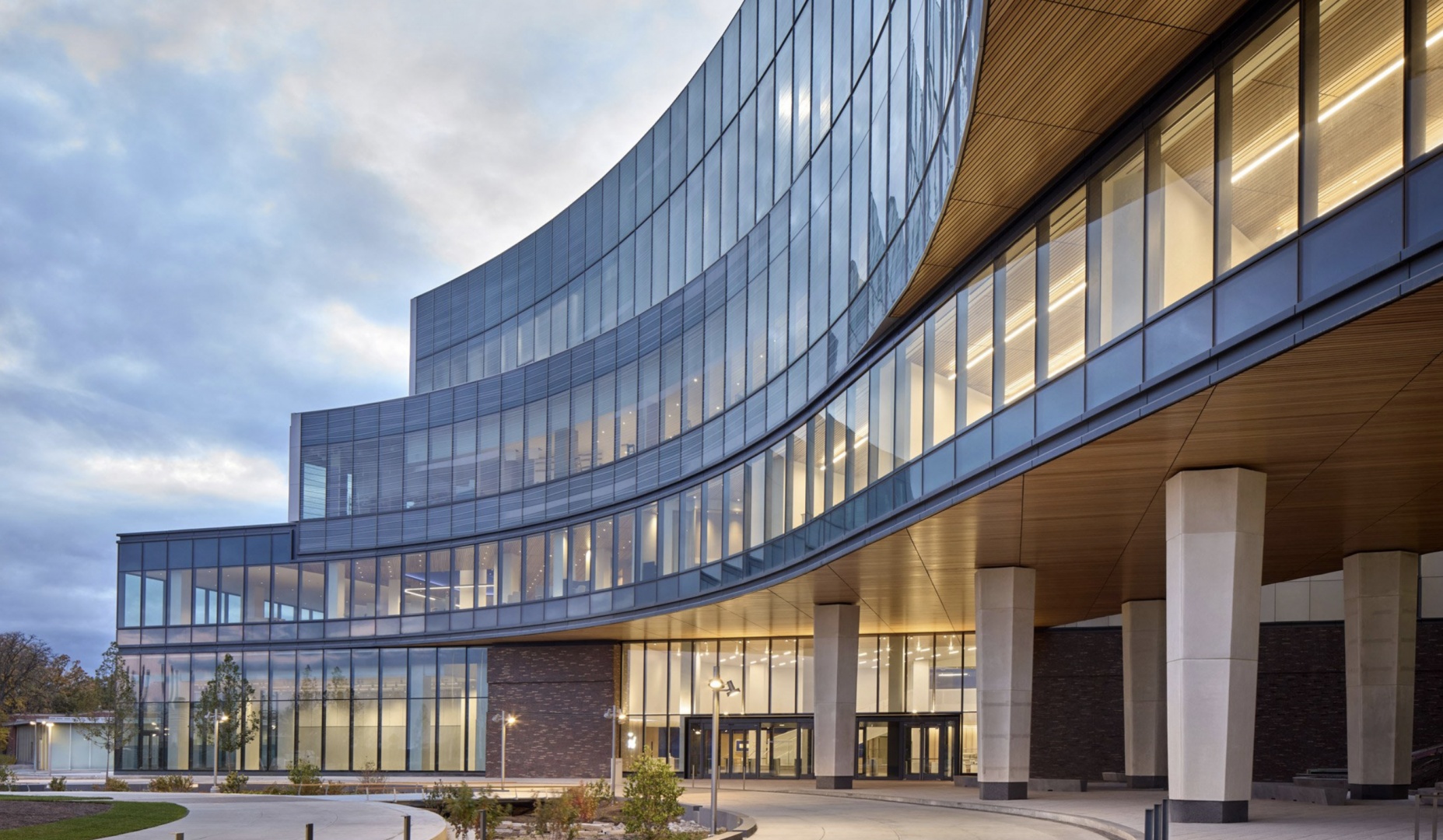 Snøhetta спроектировала штаб-квартиру Ford в Мичигане