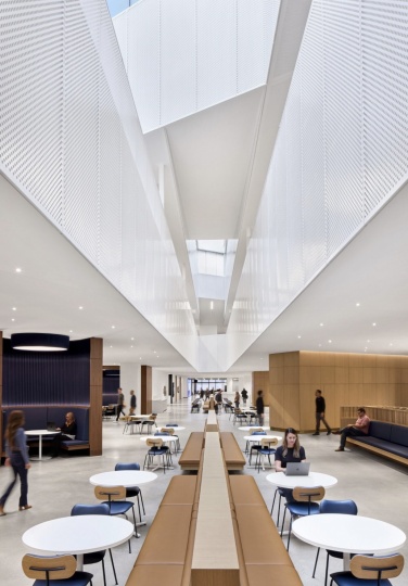 Snøhetta спроектировала штаб-квартиру Ford в Мичигане