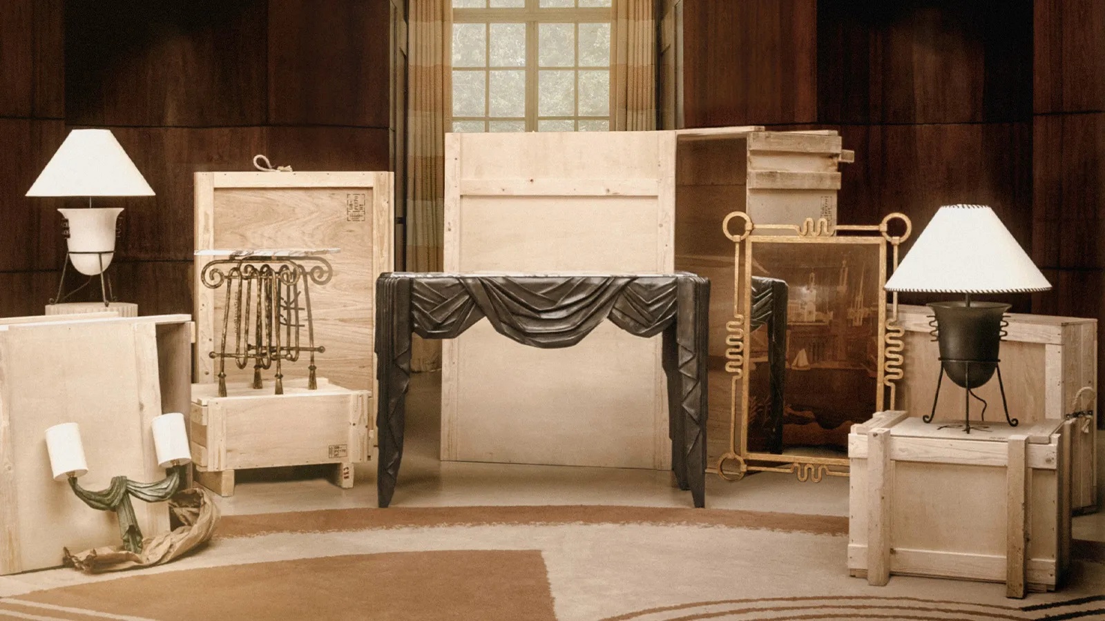 Бренд Porta Romana показал коллекцию по дизайну Гергея Эрдеи