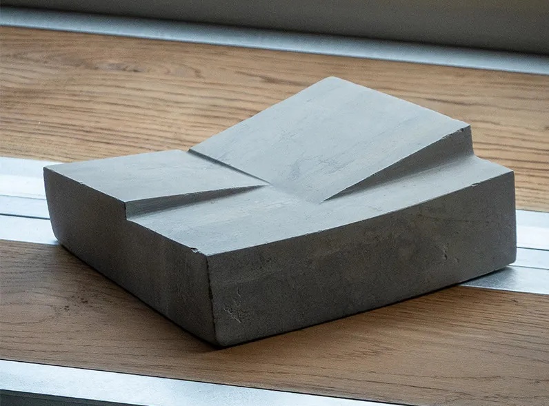 Сэмюэл Коллинз создал серию скульптур для Max Radford Gallery Сэмюэл Коллинз создал серию скульптур для Max Radford Gallery