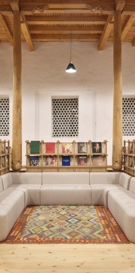 ludi_architects построили pop-up библиотеку в Бухаре