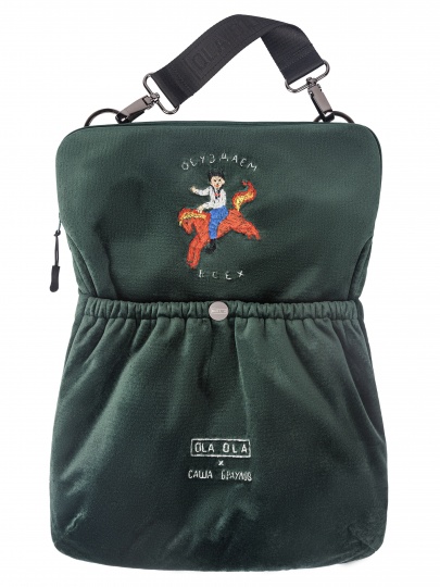 Саша Браулов создал коллекцию новогодних аксессуаров для OLA OLA