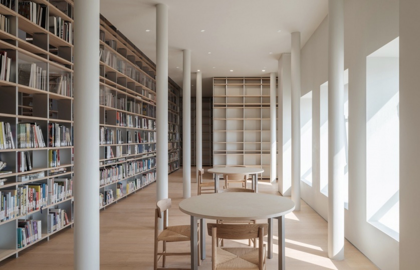 В Шанхае появилась библиотека Chanel