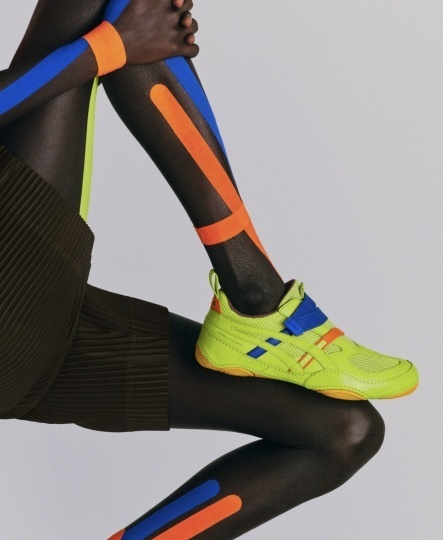 Issey Miyake и ASICS создали кроссовки