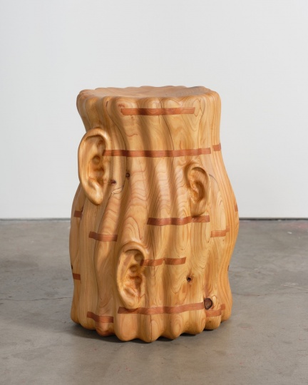 Дизайнеры переосмысляют потенциал дерева на выставке в галерее Marta