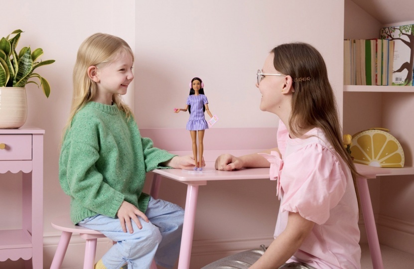 Компания Mattel выпустила первую куклу Барби с аутизмом