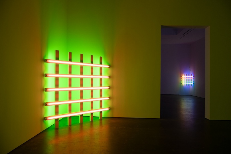 В David Zwirner Gallery проходит выставка работ Дэна Флавина