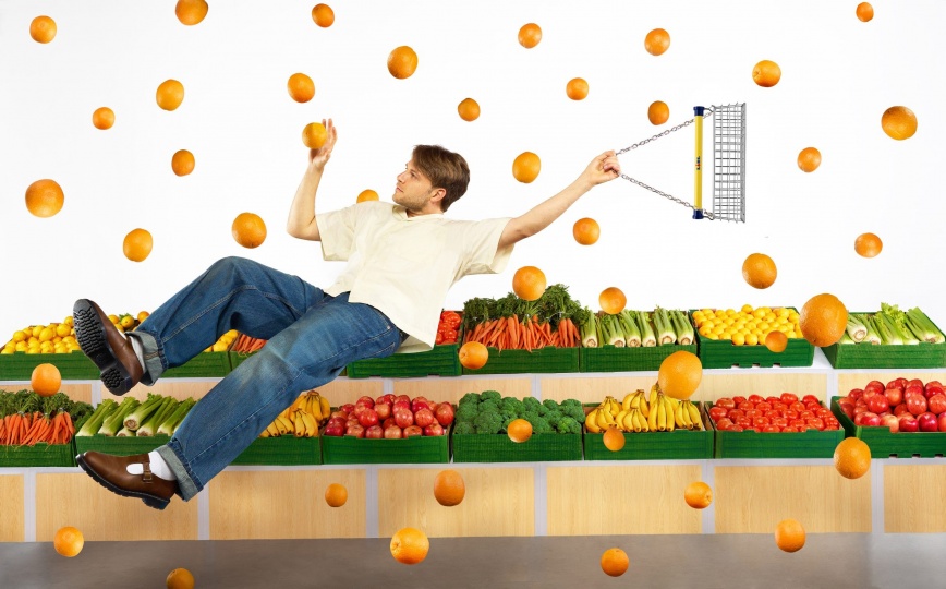 Ник Бентель показал «сумку» для продуктовой тележки