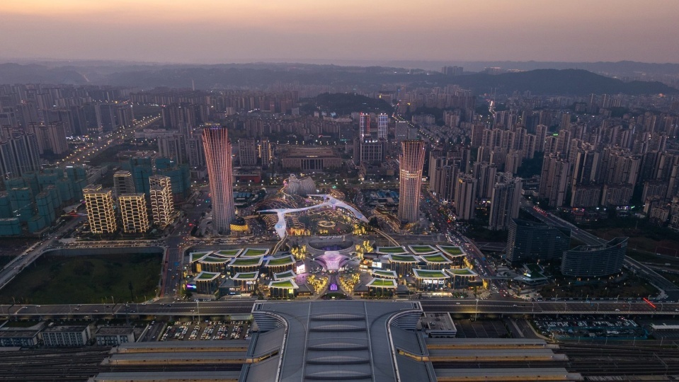 Pelli Clarke & Partners построили городской квартал, вдохновленный бамбуковым лесом