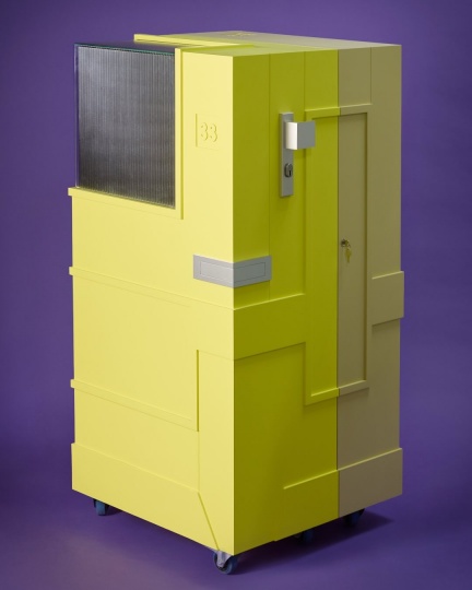 Дуэт Paul&Albert сделал шкаф из входных дверей