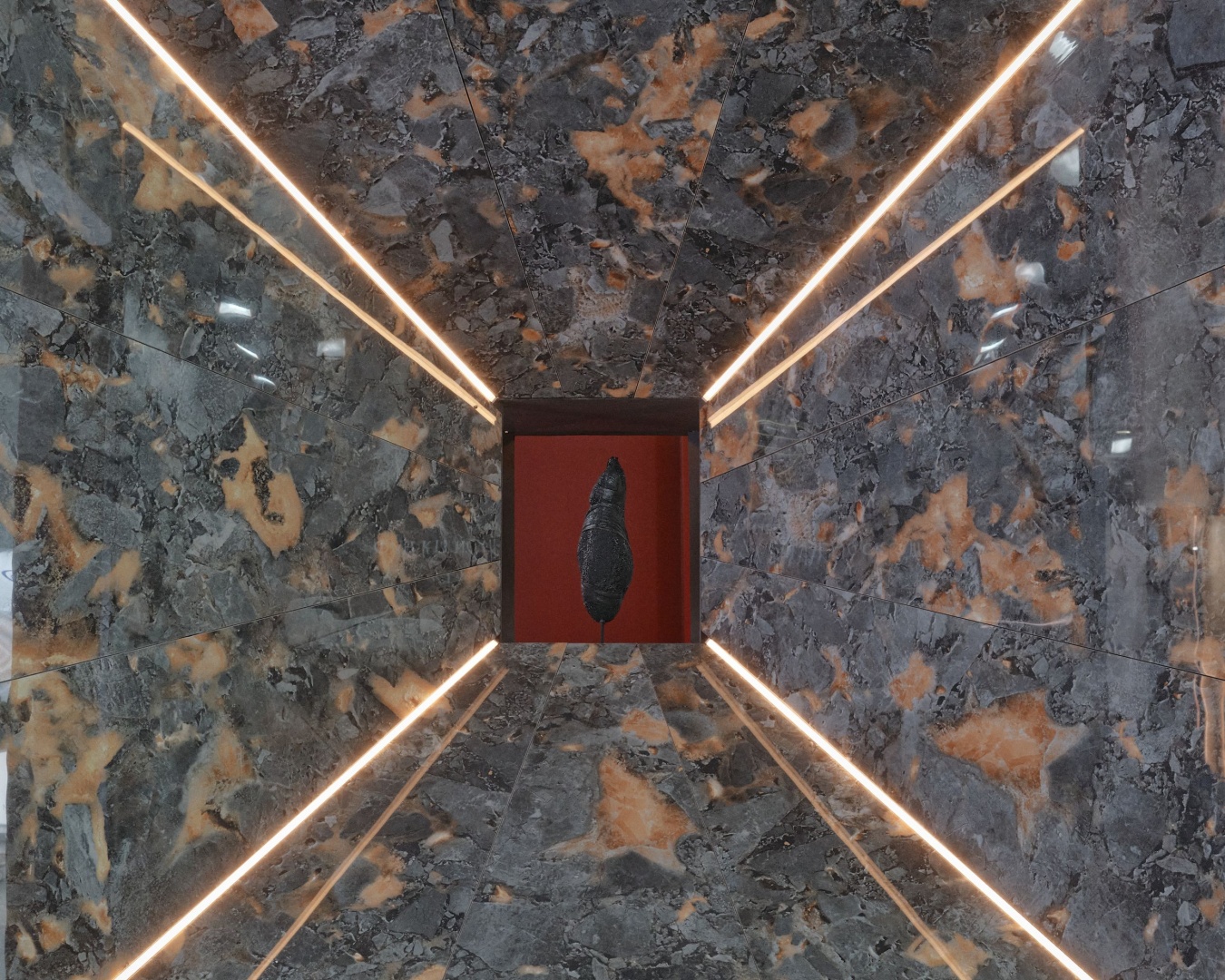 Инсталляция Panta Rhei на выставке ARTDOM 2026 Инсталляция Panta Rhei на выставке ARTDOM 2026