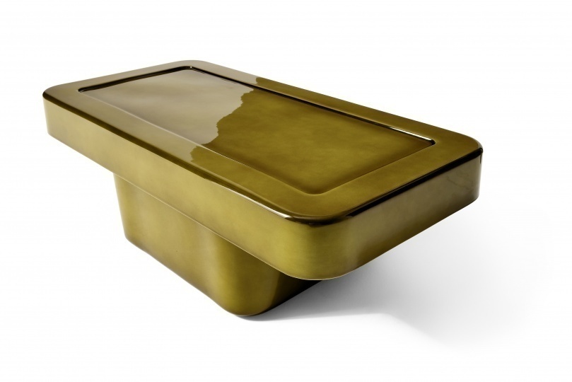 Патрисия Уркиола разработала систему диванов Ardys для Cassina