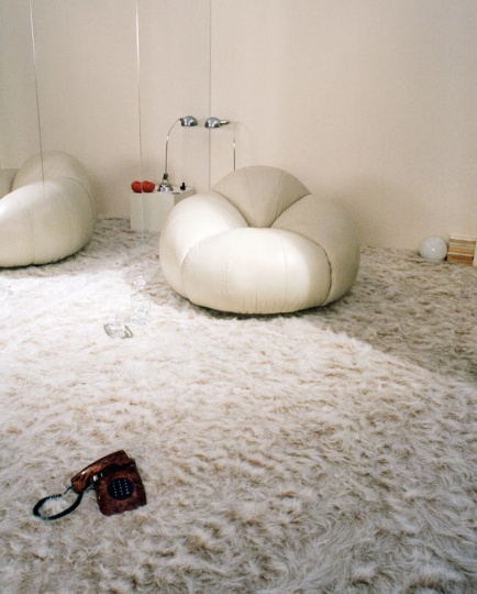 Chloé и Poltronova перевыпустили кресло Tomato Кристиана Адама