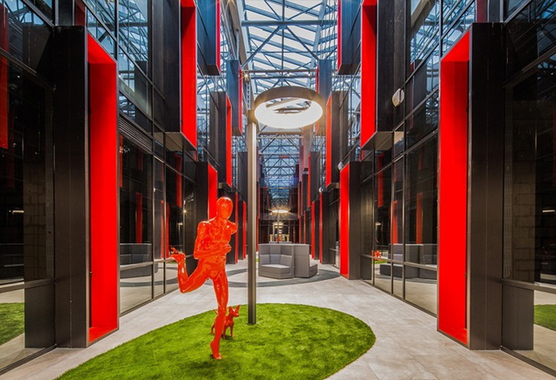 Бизнес-центр Neo Geo / Архитектурное бюро T+T Architects. Best Office Awards 2018 : Атриум бизнес-центра