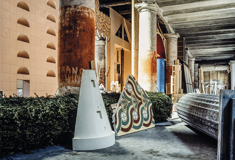 Фрагмент инсталляции Strada Novissima, фото: Джеймс Тейлор-Фостер