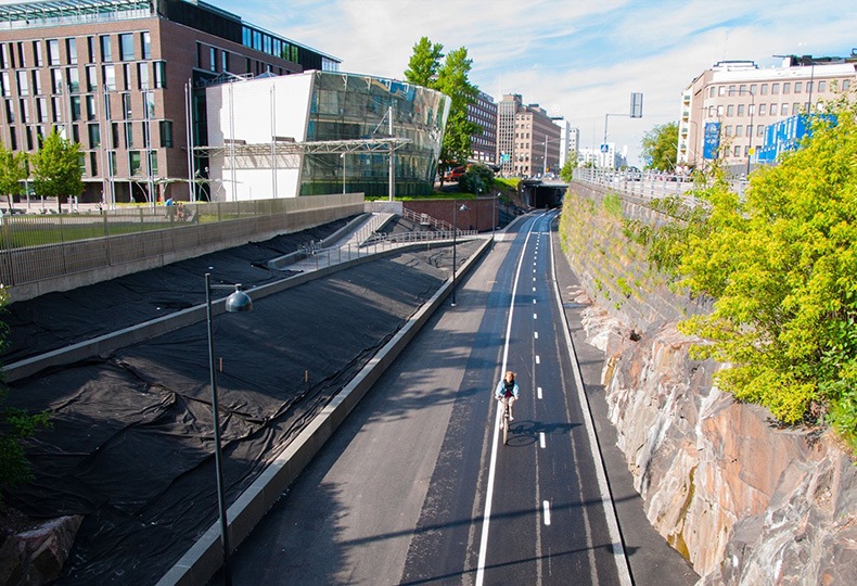 Велосипедный коридор Баана в Хельсинки, Финляндия. Фото: Alamy