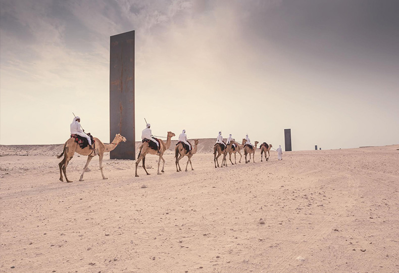 10 арт-досторимечательностей Катара : Скульптуры Ричарда Серры в пустыне