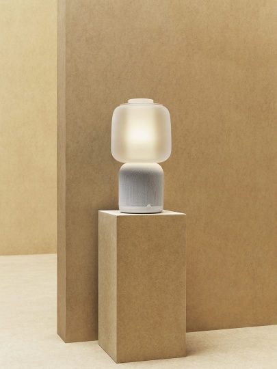 IKEA и Sonos обновили дизайн настольной лампы SYMFONISK