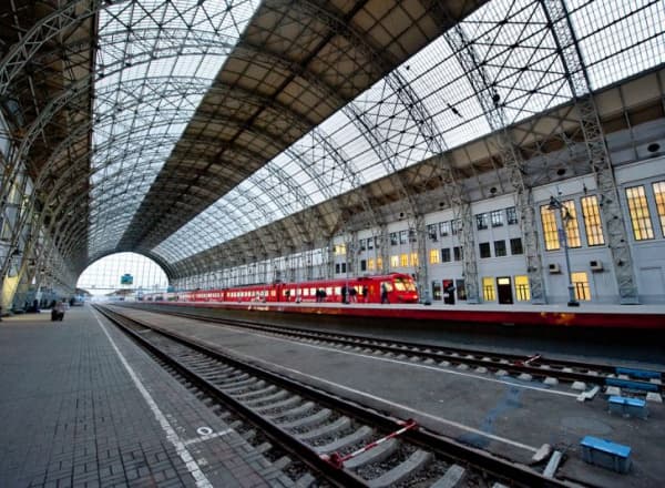 Киевский вокзал. Экскурсия с подъемом в часовую башню и на крышу Киевский вокзал. Экскурсия с подъемом в часовую башню и на крышу