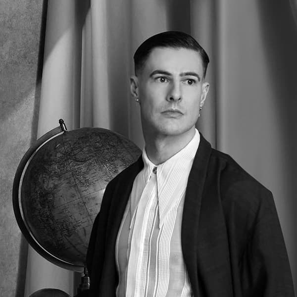 Ли Брум, дизайнер