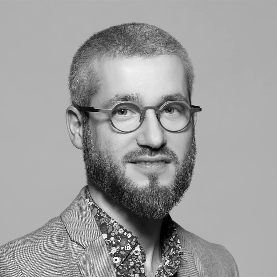 Михаил Левин