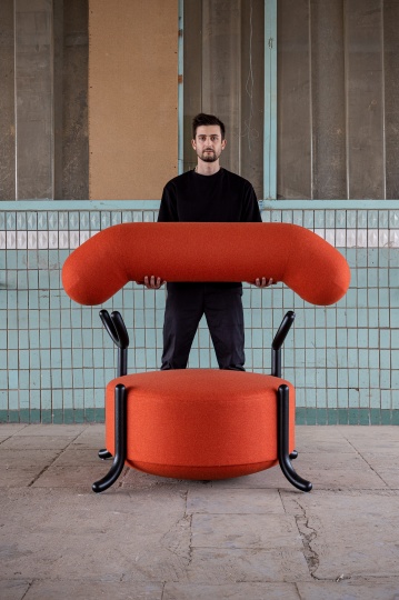 Михаил Курносов придумал кресло в честь тяжелоатлета Юрия Власова
