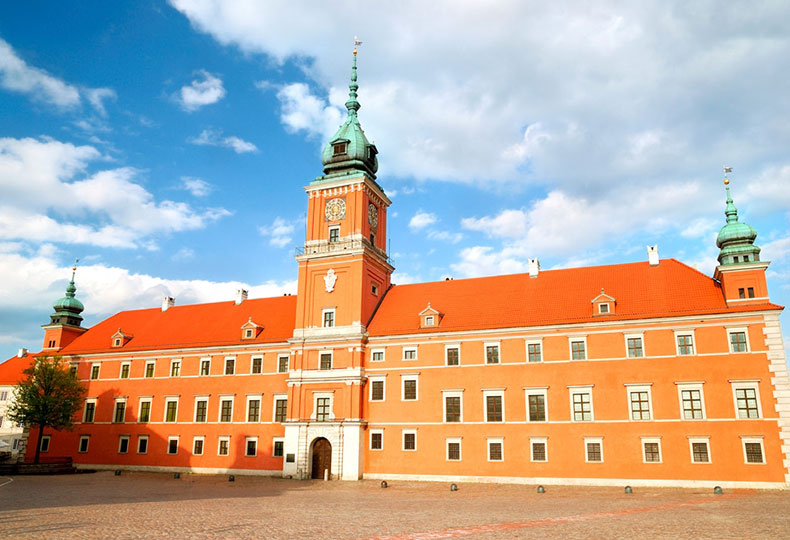 Королевский замок в Варшаве сегодня