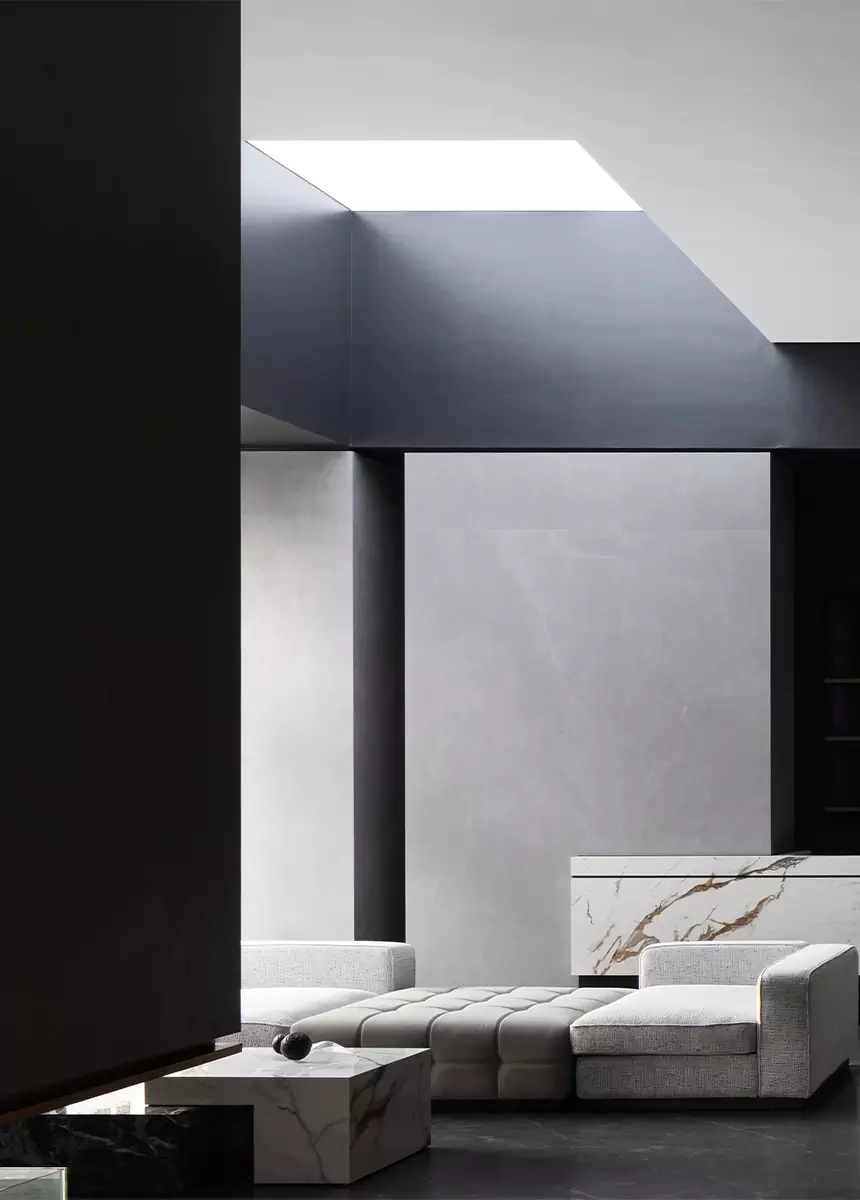 Ломаные линии и сложная геометрия в интерьере выставочного зала в Китае — проект Topway Space Design