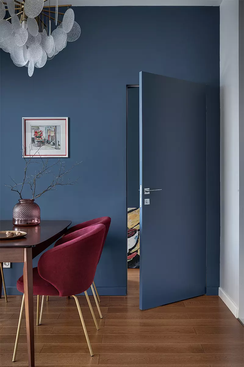 Вкрапления цвета в интерьере квартиры для семьи с тремя детьми — проект Ксении Харламовой