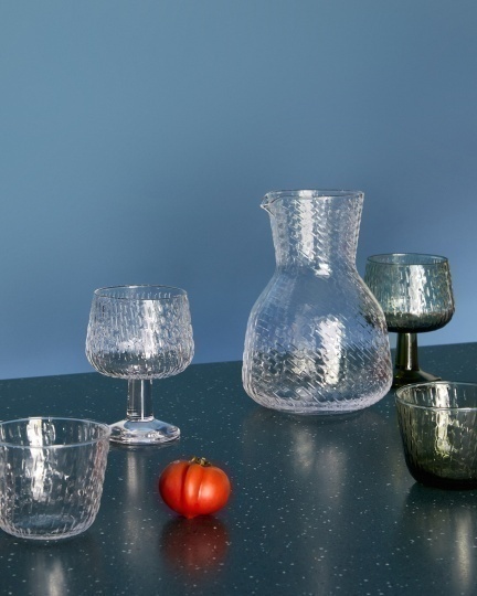 Финский бренд Marimekko выпустил серию стеклянной посуды