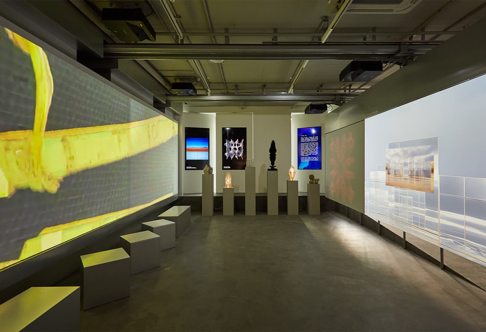 Физическое пространство VS Gallery