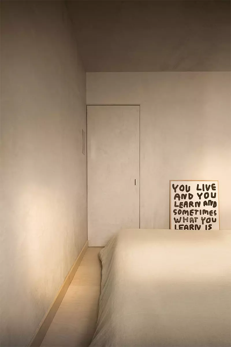 Чувственный интерьер квартиры с индустриальными деталями — проект студии i-architecture