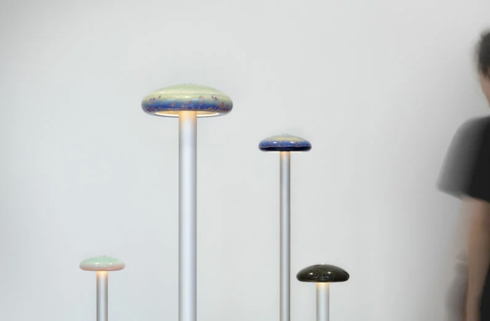 Ронан Буруллек создал светильники для Севрской фарфоровой мануфактуры