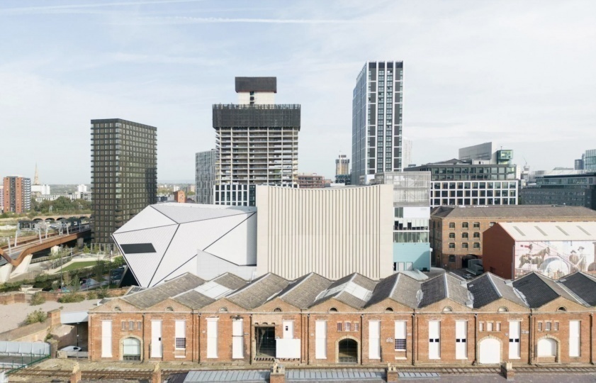 Архитекторы OMA построили культурное пространство в Манчестере
