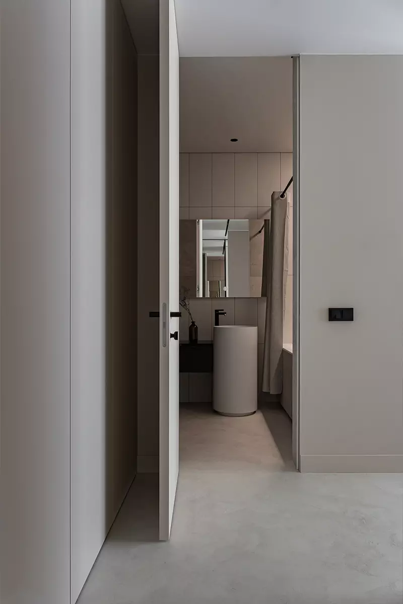 Бордовые акценты в интерьере екатеринбургской квартиры для молодой пары — проект RTUT Design