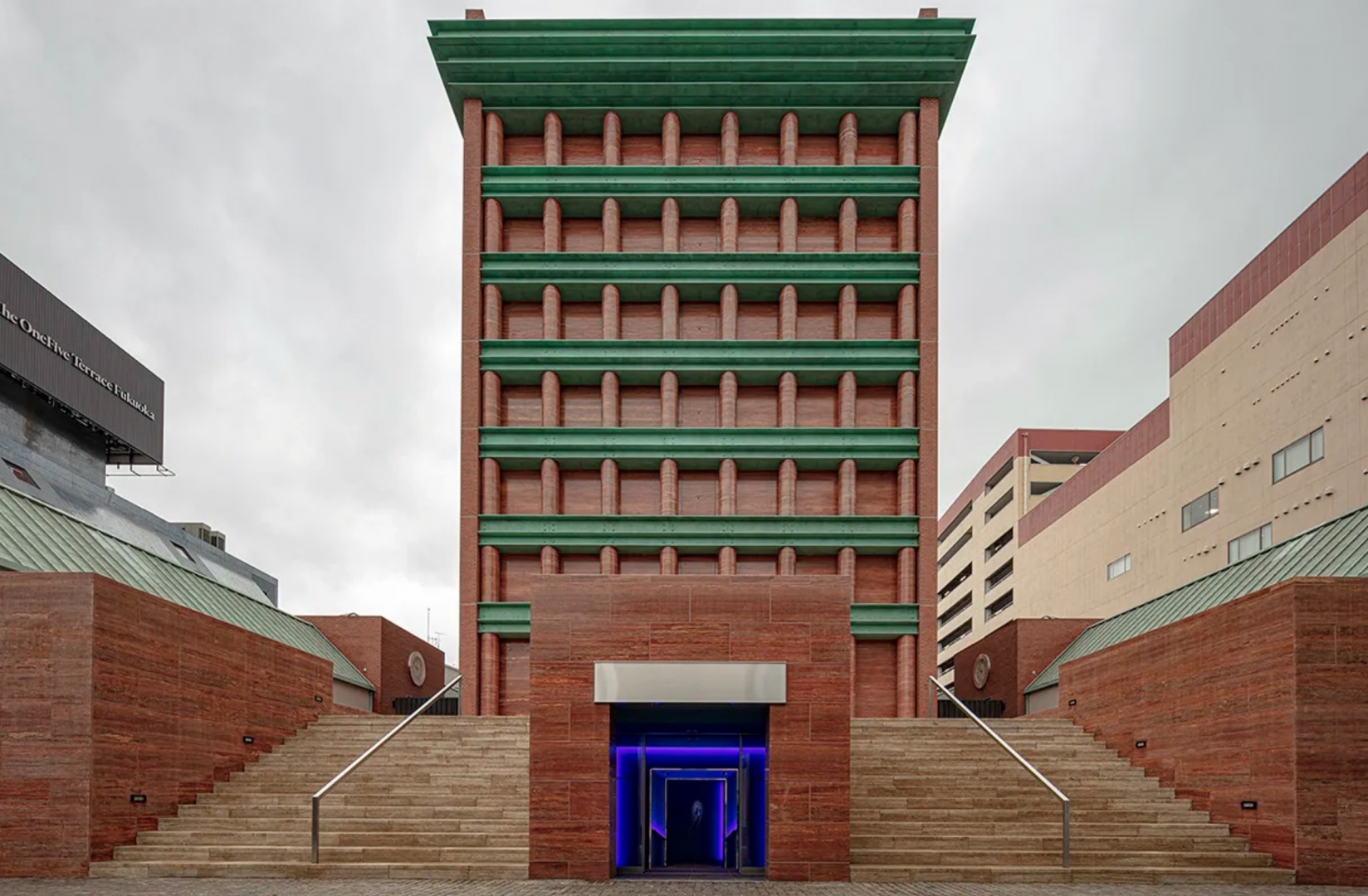Uchida Design Inc обновила отель по дизайну Альдо Росси в Японии