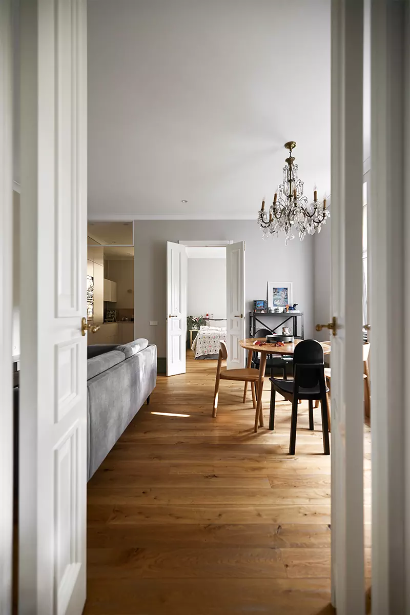 Эклектичный интерьер квартиры для творческой пары с детьми — проект студии DSGN HUB