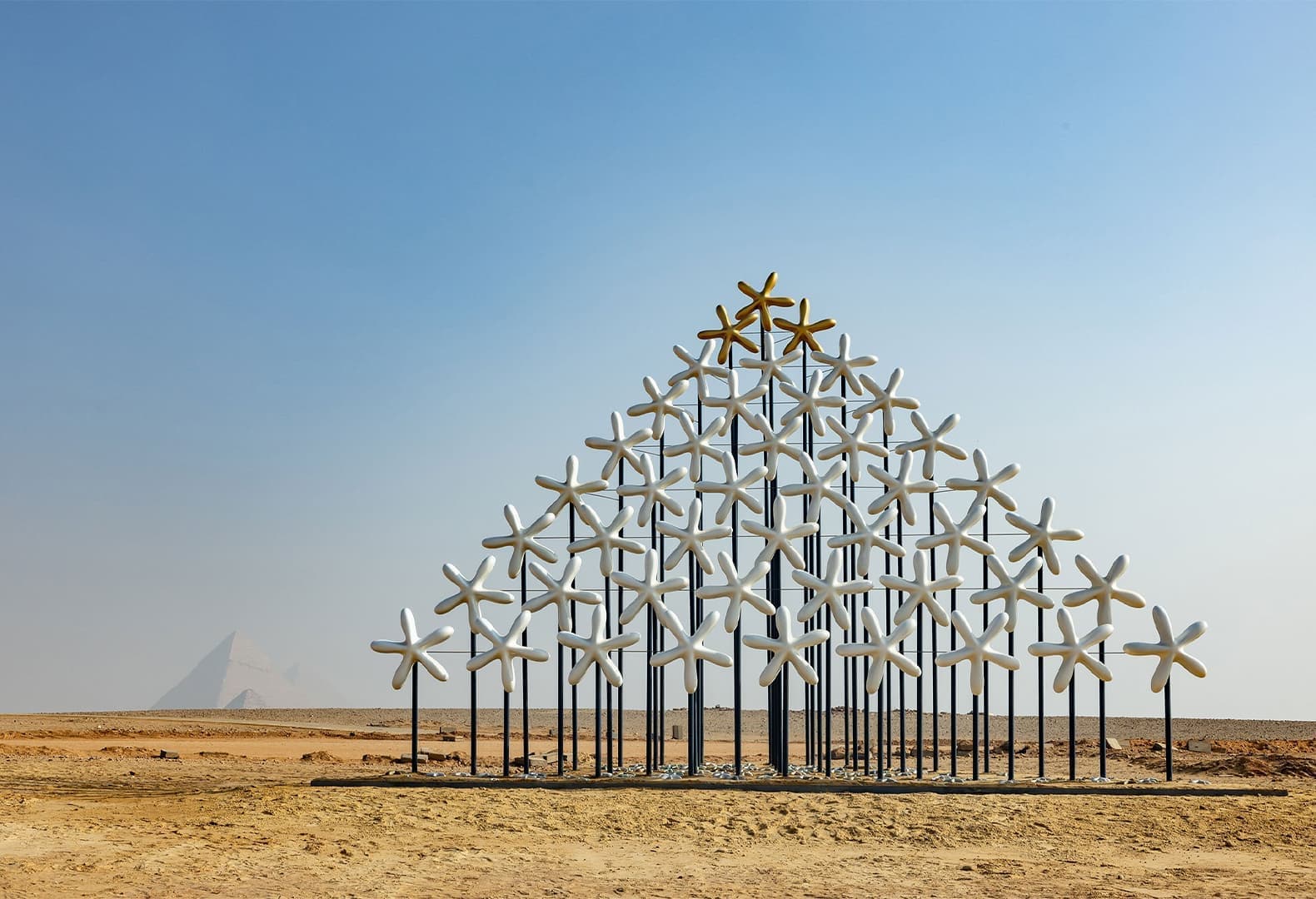 7 инсталляций фестиваля Forever Is Now в Гизе