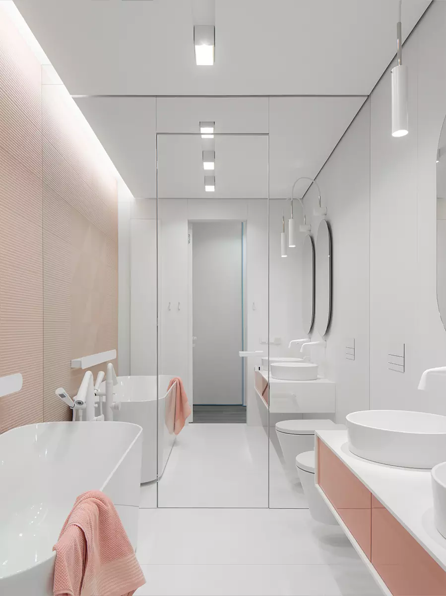 Скульптурные объемы, зеркала и гибкое зонирование в монохромном интерьере – проект студии Geometrix Design