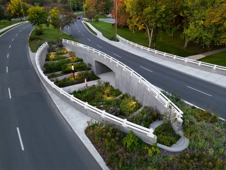 В Канаде построили мост из бетона с переработанным стеклом в составе