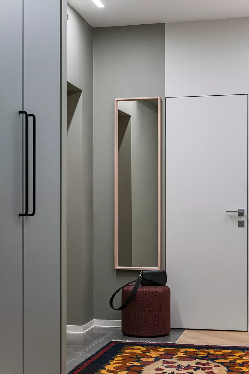 Винтажная мебель и яркие акценты в интерьере квартиры под сдачу в аренду — проект Ольги Коваленко