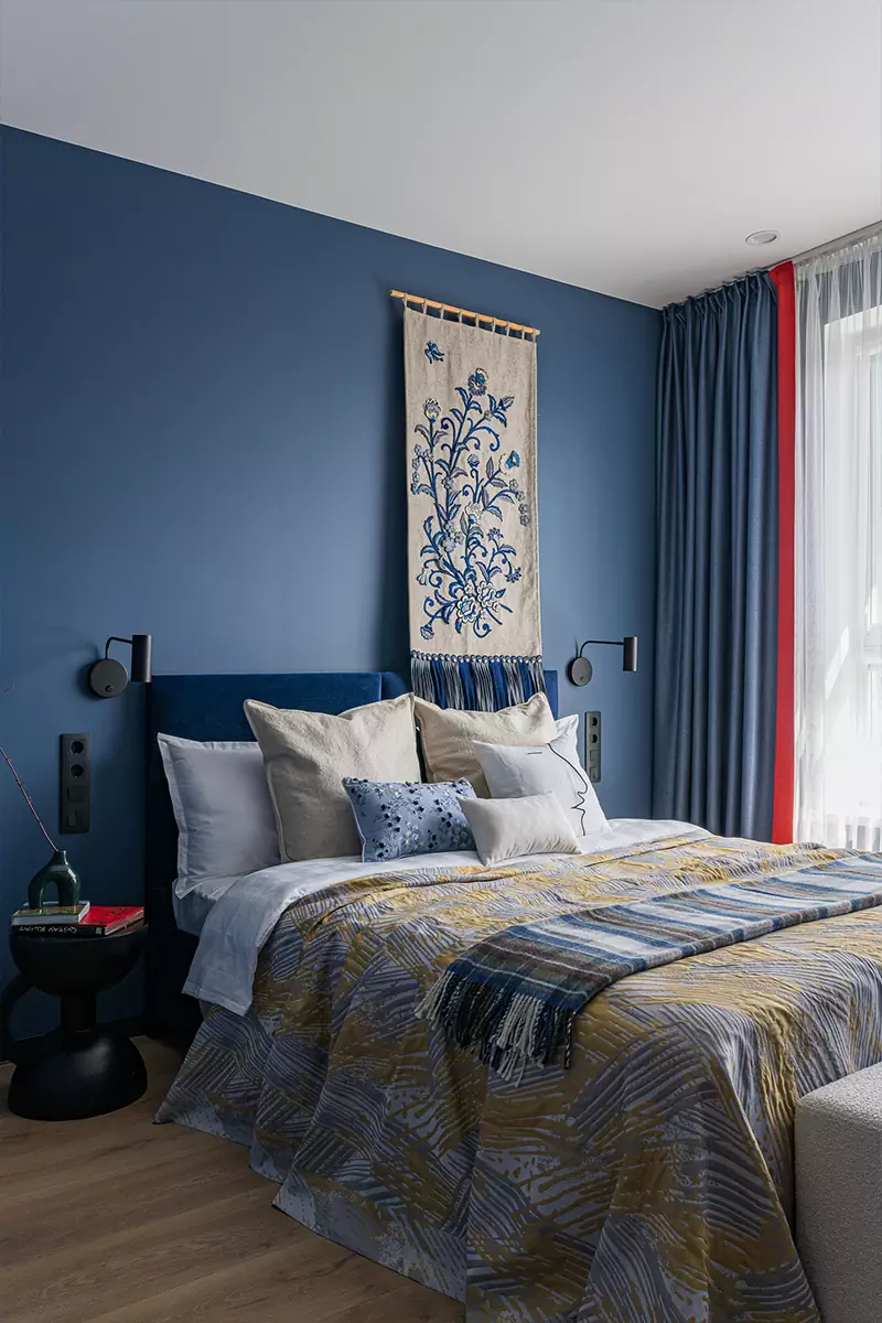 Винтажная мебель и яркие акценты в интерьере квартиры под сдачу в аренду — проект Ольги Коваленко