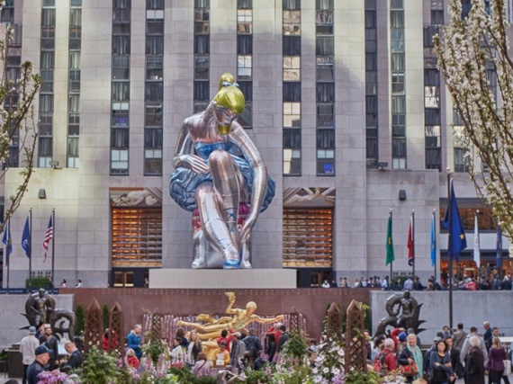 В центре Нью-Йорка установлен новый шедевр Джеффа Кунса