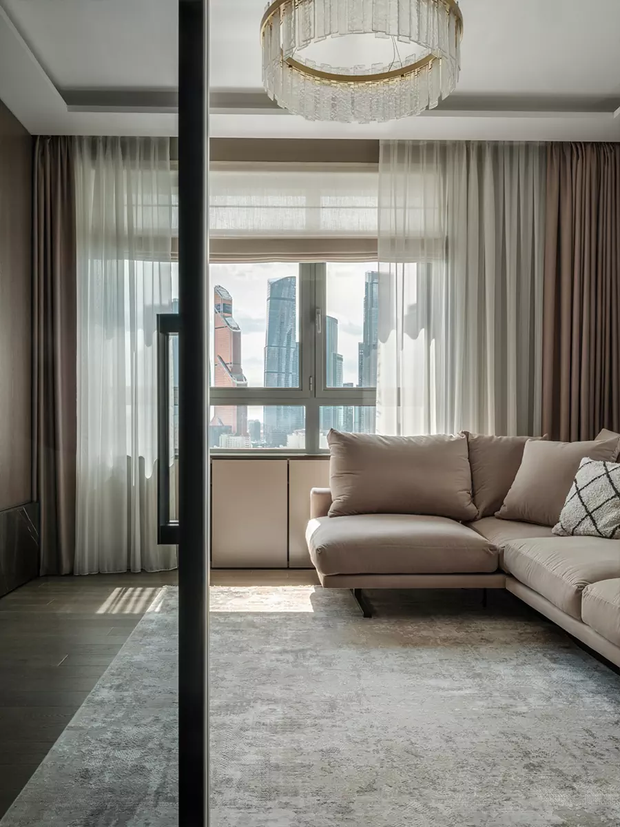 Тактильные материалы и гармоничная палитра в интерьере для взрослой пары — проект студии дизайна БЕЛЯКОВА & КАРАЯНИ