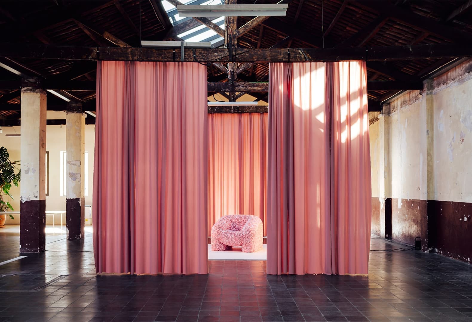 Андрес Райзингер: Hortensia Chair, 2018. Фото: Reisinger Studio