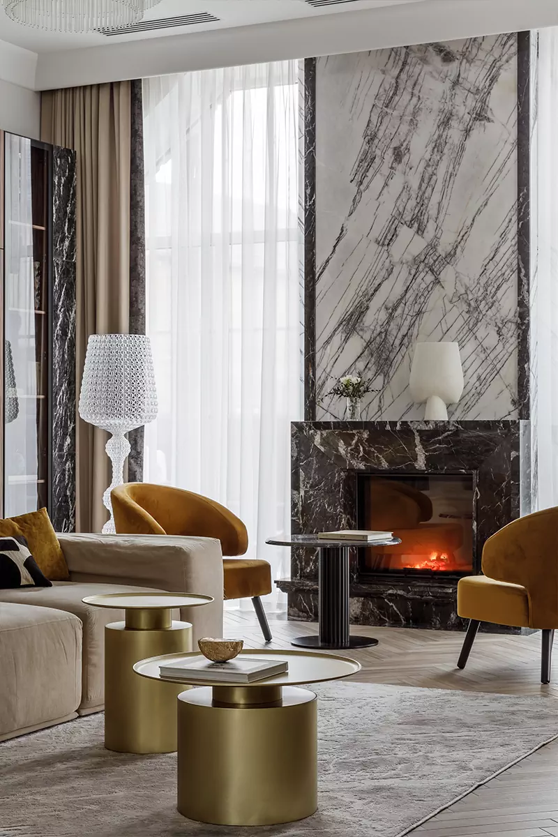 Интерьер семейного дома с французским настроением и библиотекой в английском стиле — проект Ларисы Зверевой